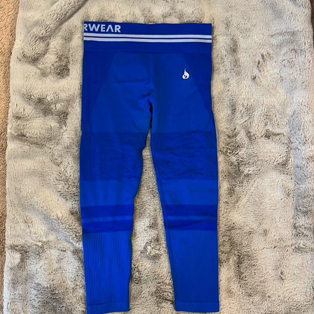 12.Ryderwear blue leggings maybe size large no tag
